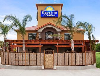 Days Inn & Suites By Wyndham Houston North-Spring Westfield エクステリア 写真