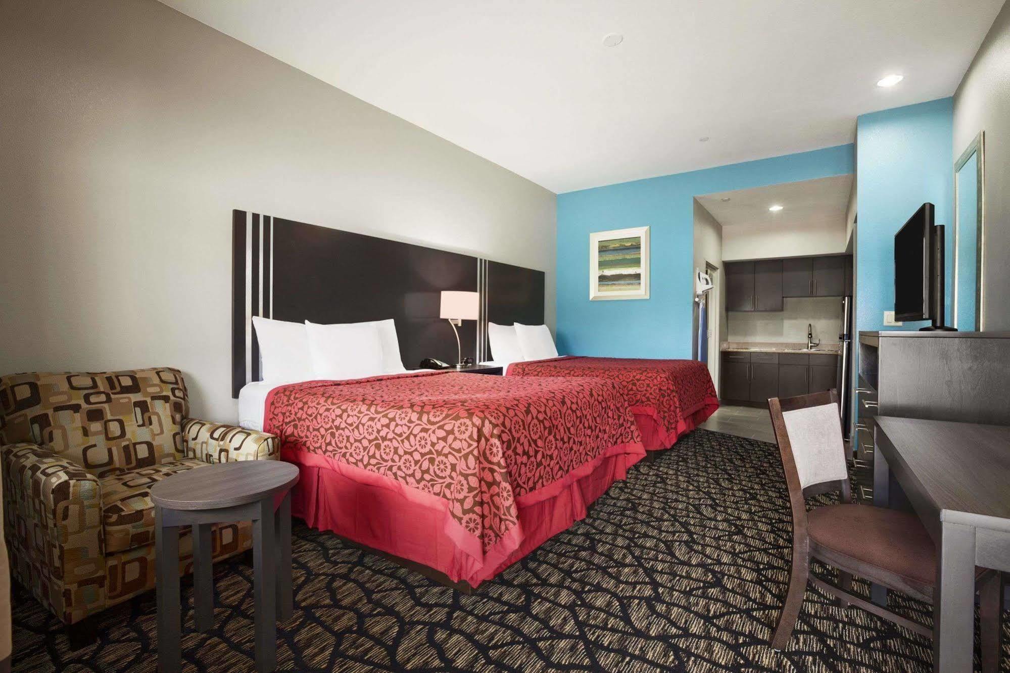 Days Inn & Suites By Wyndham Houston North-Spring Westfield エクステリア 写真