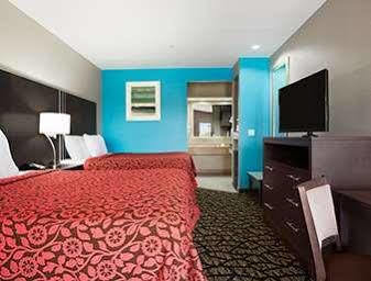 Days Inn & Suites By Wyndham Houston North-Spring Westfield エクステリア 写真